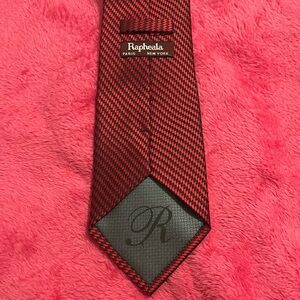Raphaela  Silk Tie